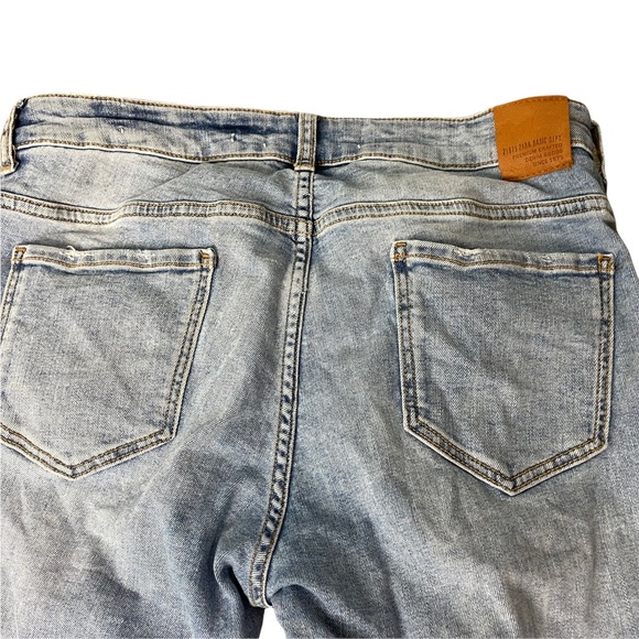 ZARA Women's Embroidered Flower Jewels Skinny Distressed Jeans Size 8 -Pre-Owned - Picture 9 of 10